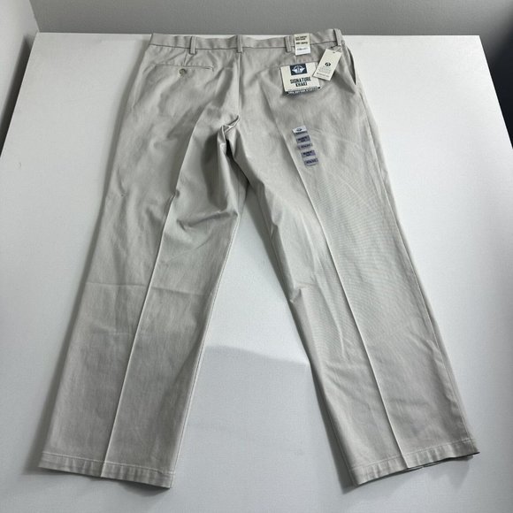 Dockers Men's Relaxed Fit Signature Khaki Lux Cotton Pleated Beige Casual 40x32 - Picture 2 of 7